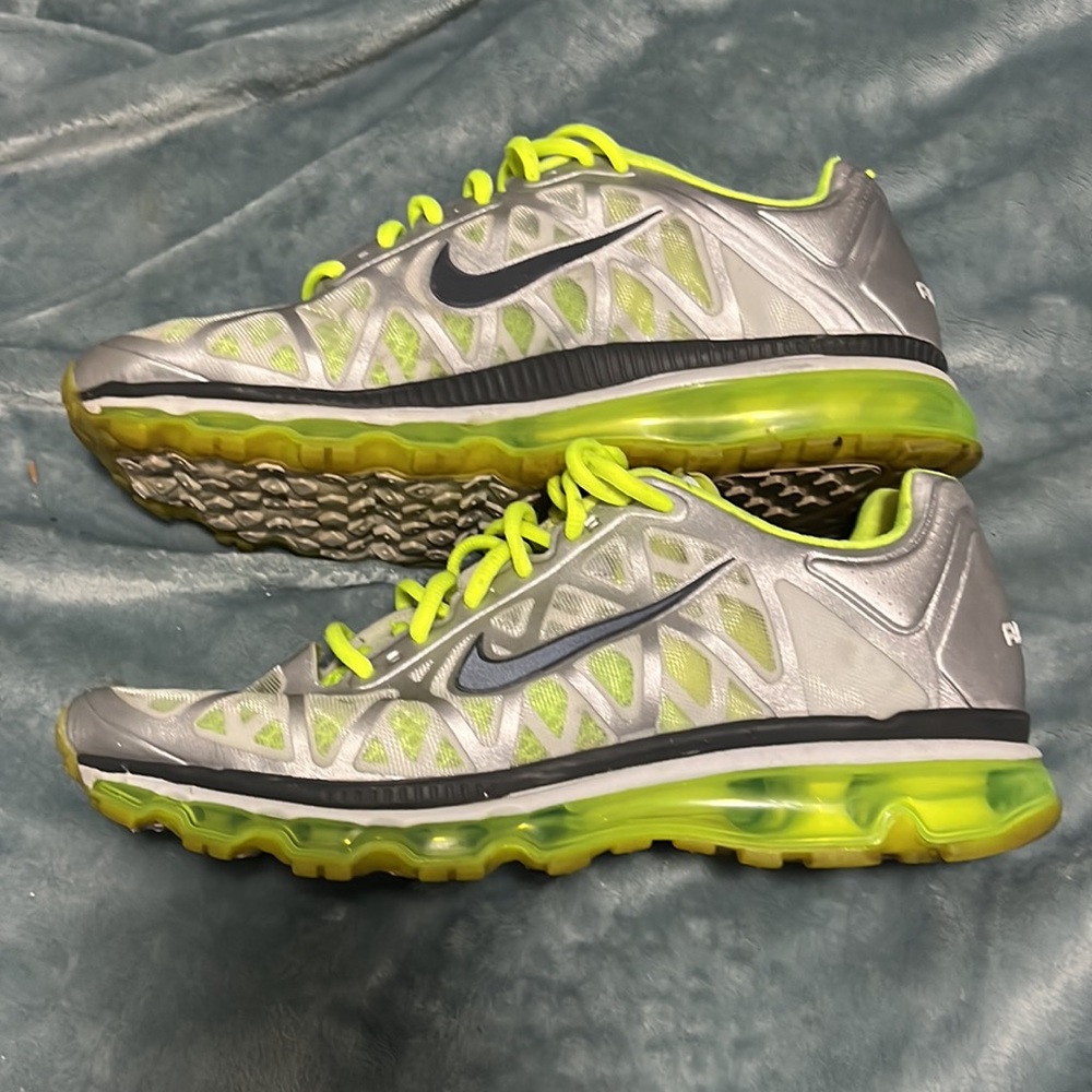 shoes - Picture 3 of 4
